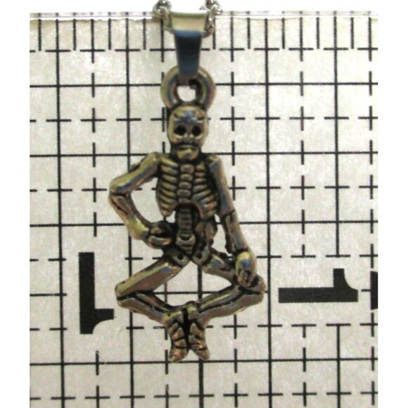 Skeleton Pendant Necklace With 18" Stainless Chain Unisex Gothic Jewelry Gift - Picture 6 of 6